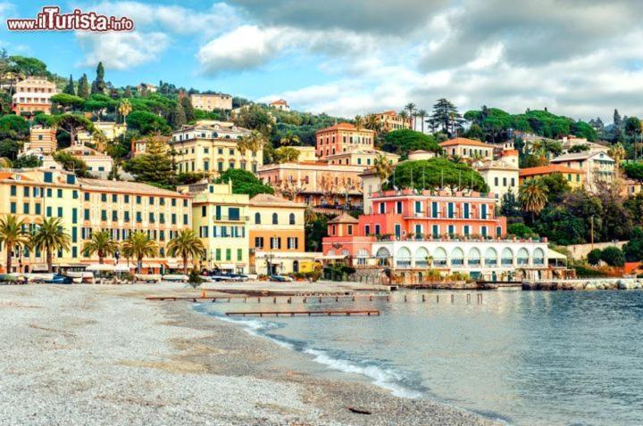 Casarinolaurino Valle Del Golfo Healthy Air Above The Sea Uscio Exteriér fotografie